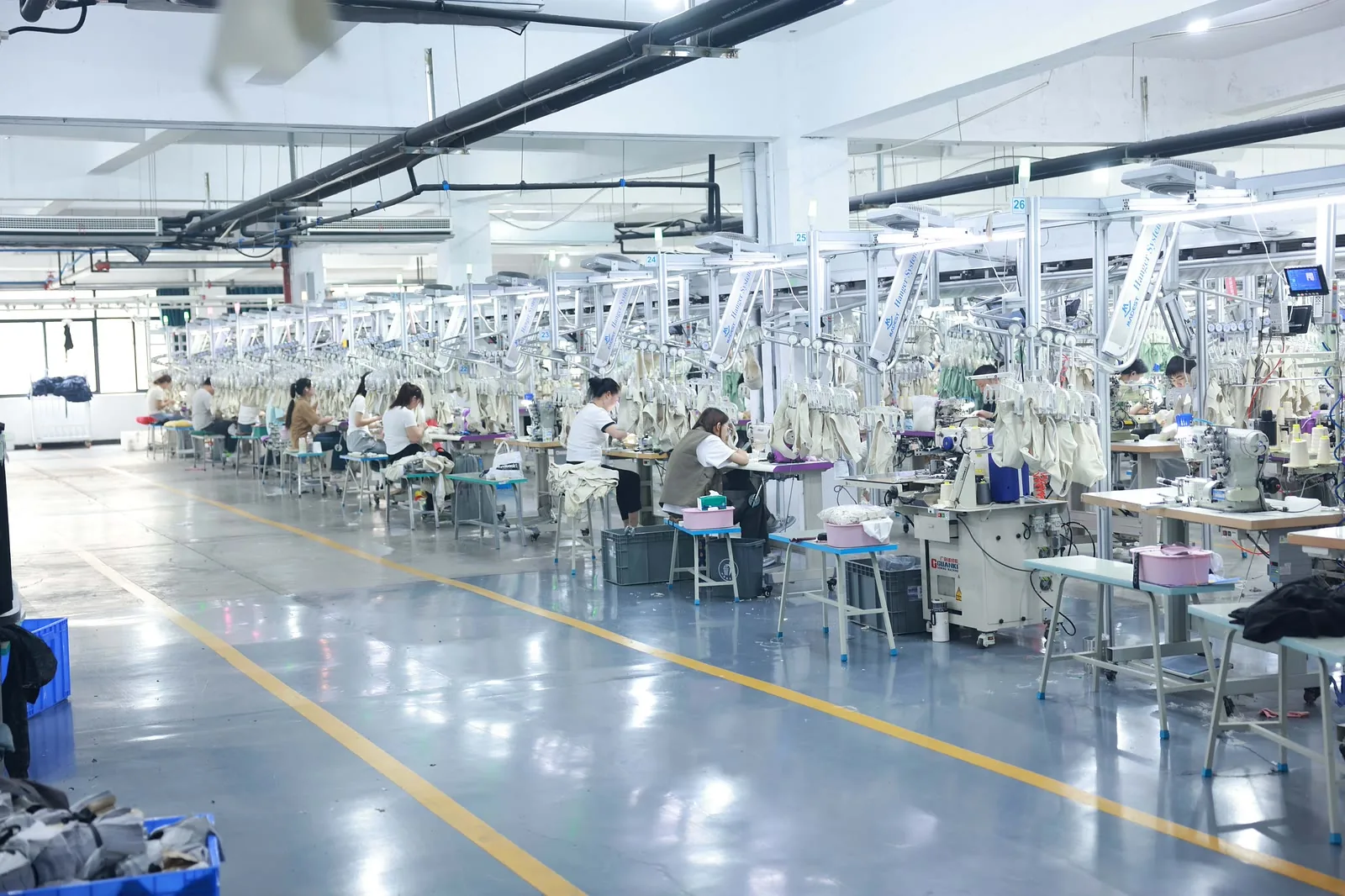 Hanger conveyor sewing line