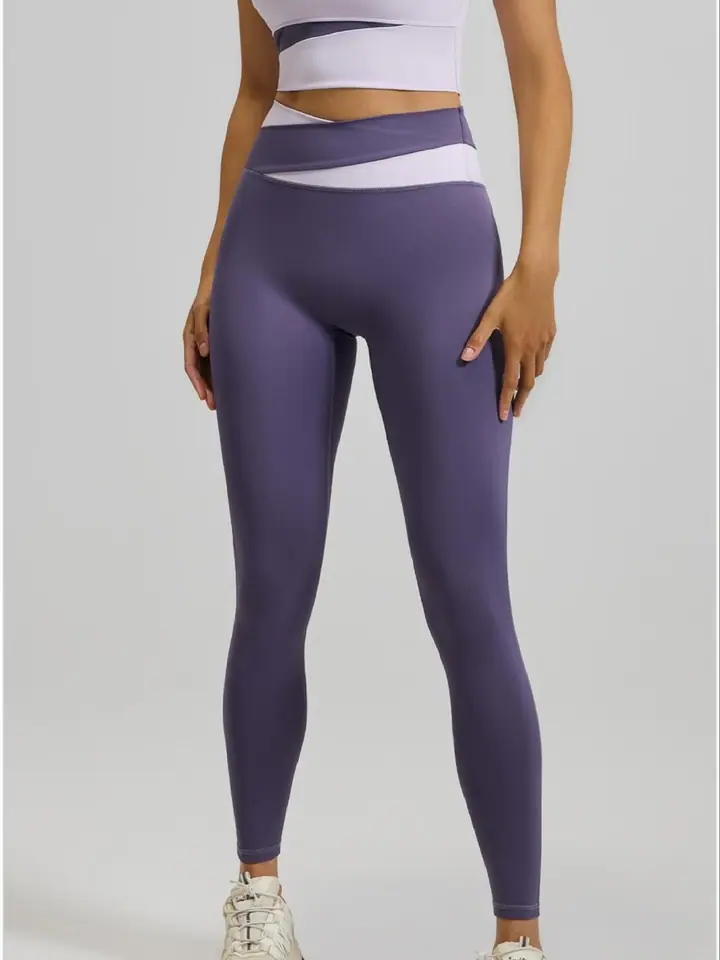 Colourblock legging — custom yoga wear manufactured by Eliian