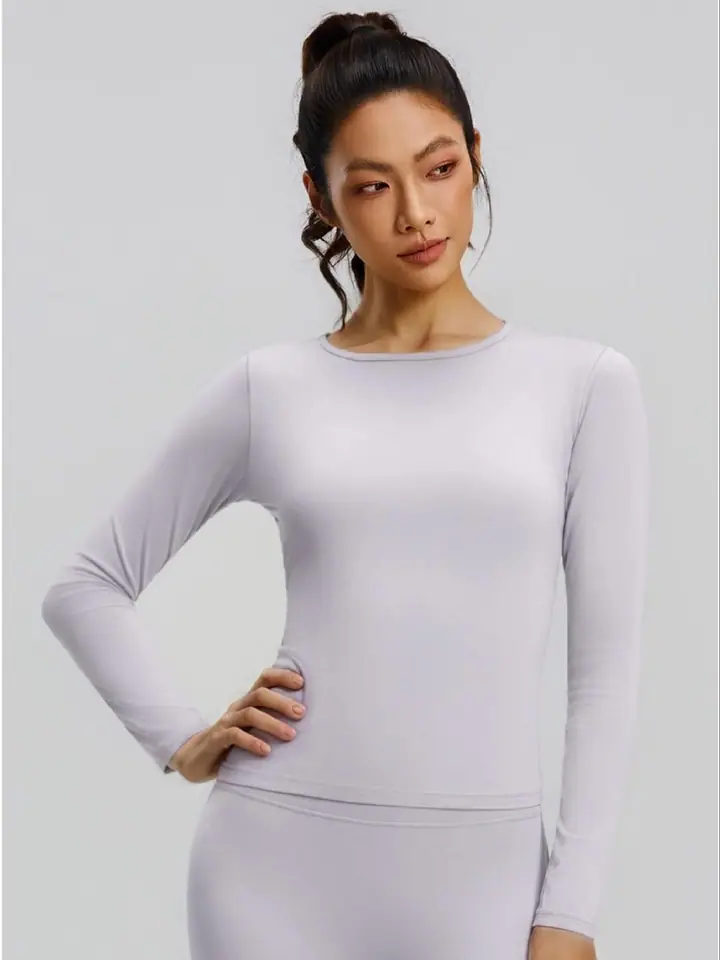 Long-sleeve set — custom yoga wear manufactured by Eliian